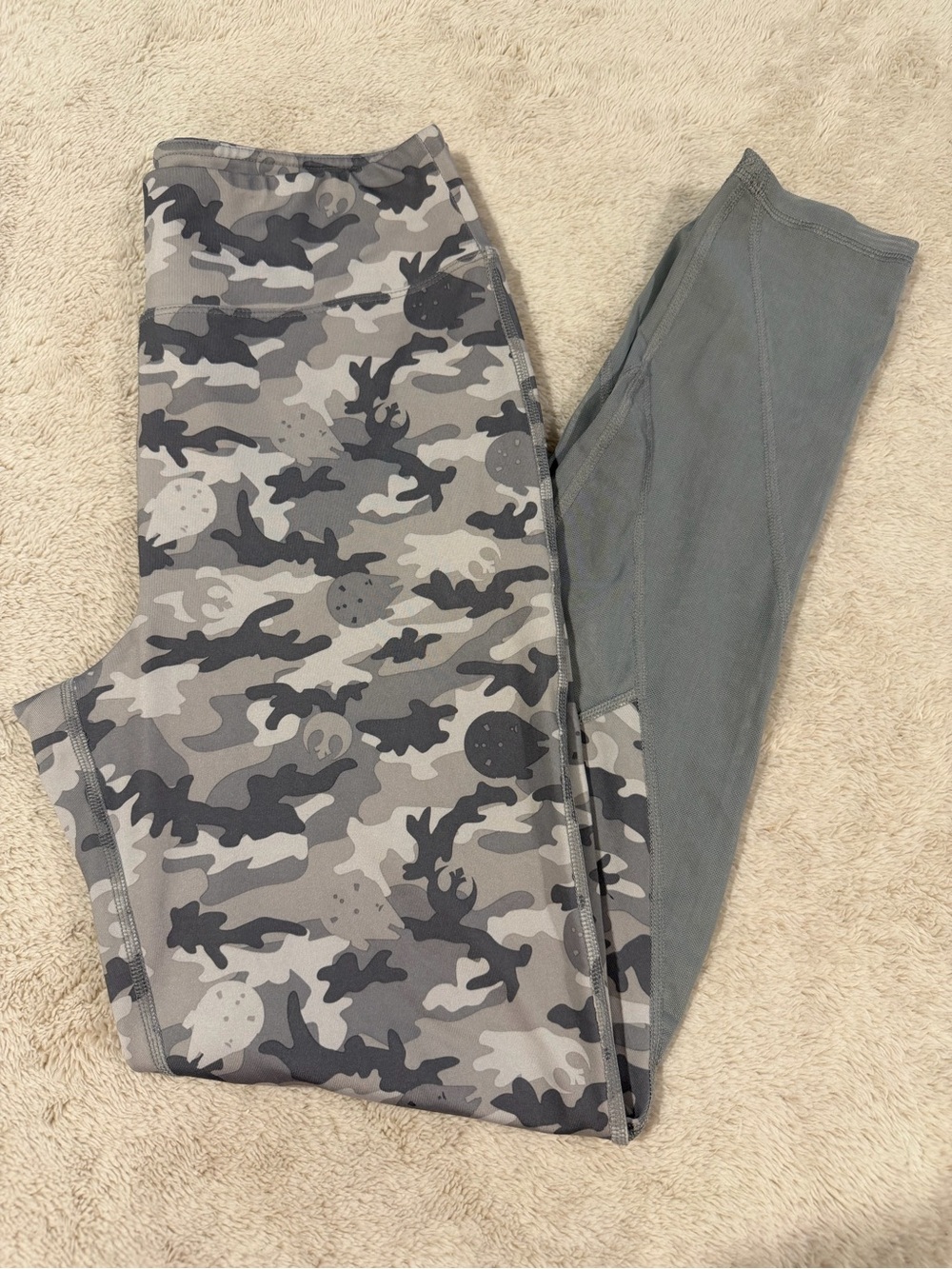 her universe star wars millennium falcon leggings size large